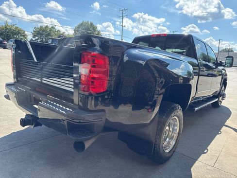 Used 2015 GMC Sierra 3500 Denali w/ Duramax Plus Package AWD/4WD image 5