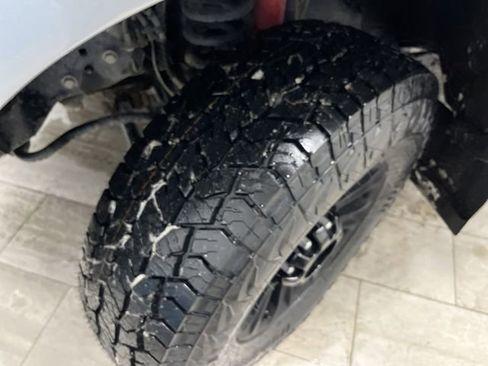 Used 2022 Ford F350 Lariat w/ Tremor Off-Road Package image 42