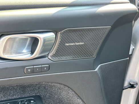 Certified 2023 Volvo XC40 Recharge Ultimate image 16