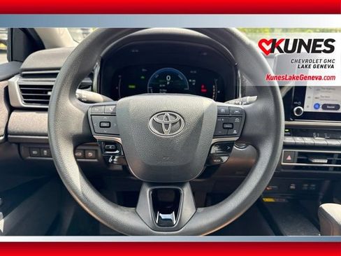Used 2025 Toyota Camry LE FWD image 26