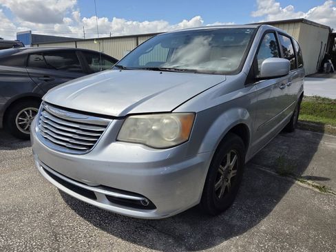 Used 2012 Chrysler Town & Country Touring w/ Entertainment Group #1 image 3