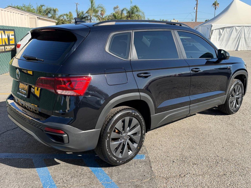 Used 2022 Volkswagen Taos S FWD image 6