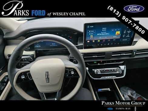 Used 2023 Lincoln Corsair FWD w/ Equipment Group 101A image 10