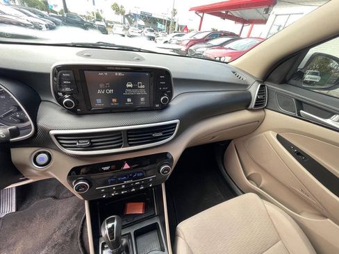 Used 2021 Hyundai Tucson Sport w/ Cargo Package FWD image 5