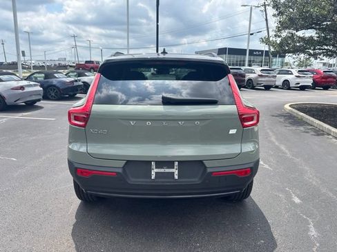 Used 2023 Volvo XC40 Recharge Ultimate AWD/4WD image 8