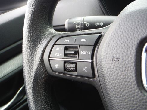 Used 2023 Honda CR-V LX image 21