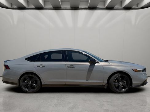 Used 2024 Honda Accord Sport image 7