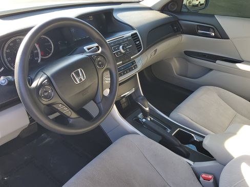 Used 2014 Honda Accord EX image 19