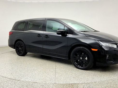 Used 2025 Honda Odyssey Sport-L image 3