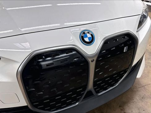 Used 2024 BMW i4 eDrive35 w/ Premium Package RWD image 32