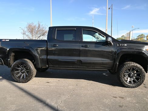 Used 2022 GMC Sierra 1500 AT4 w/ AT4 Preferred Package image 11