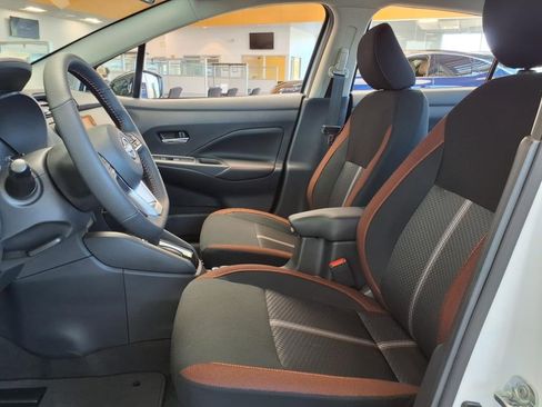 New 2025 Nissan Versa SR w/ Trunk Package image 6