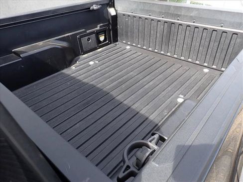 Used 2019 Toyota Tacoma TRD Off-Road AWD/4WD image 8