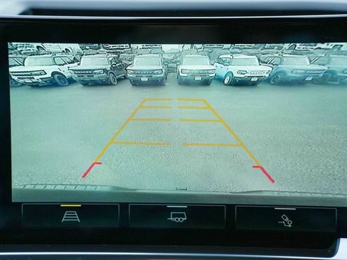 Used 2022 Chevrolet Silverado 1500 LT Trail Boss w/ Convenience Package II image 35