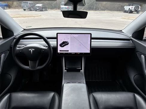 Used 2020 Tesla Model Y Long Range image 15