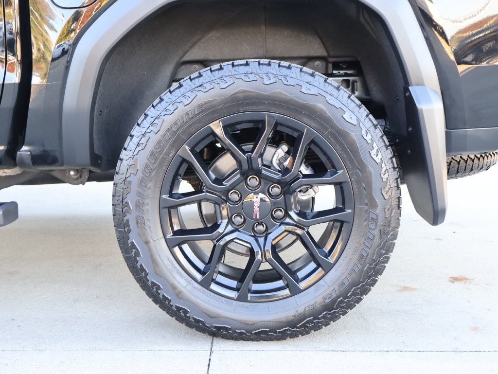 Used 2026 GMC Canyon AT4 w/ Off-Road Front Bumper Package AWD/4WD image 43