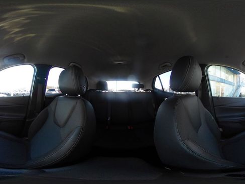 Used 2025 Buick Encore GX Preferred image 40