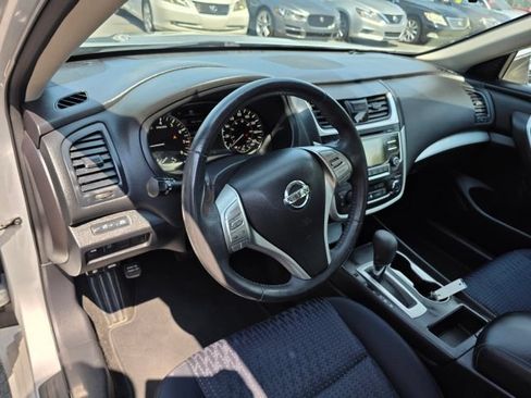 Used 2017 Nissan Altima 2.5 SV FWD image 13