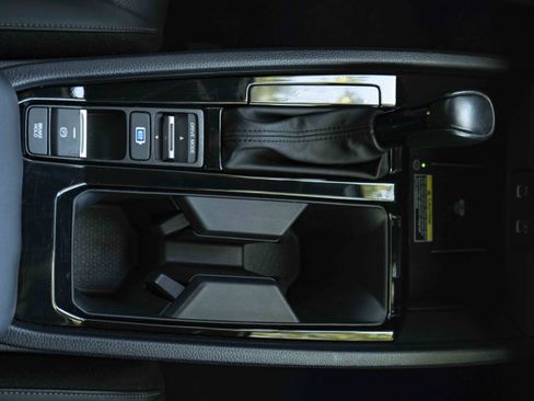 Used 2025 Honda Accord EX-L image 27