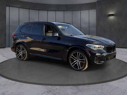 Used 2020 BMW X5 M50i w/ Executive Package AWD/4WD image 8