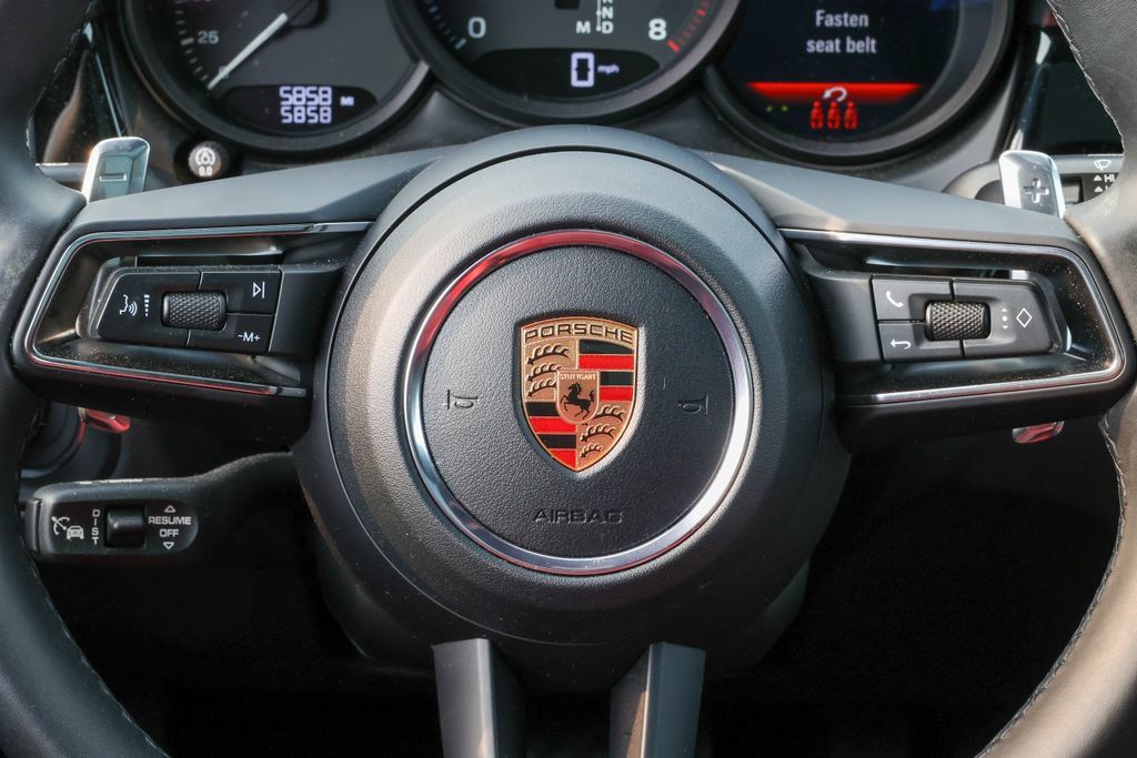 Certified 2026 Porsche Macan AWD/4WD image 40
