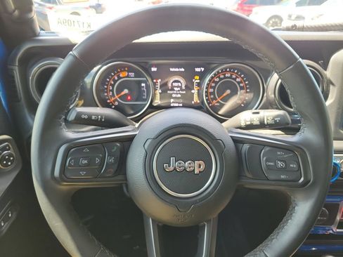 Used 2021 Jeep Wrangler Unlimited Sport AWD/4WD image 8