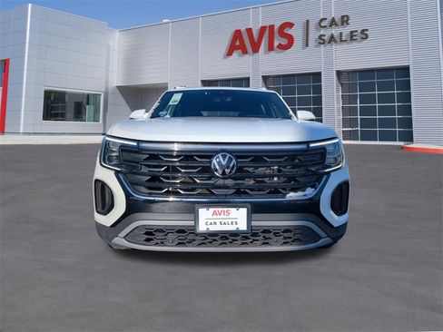 Used 2024 Volkswagen Atlas Cross Sport SE image 10