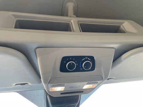 Used 2022 Ford Transit 350 XLT image 23