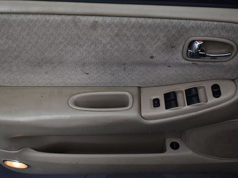 Used 2000 MAZDA 626 FWD image 10