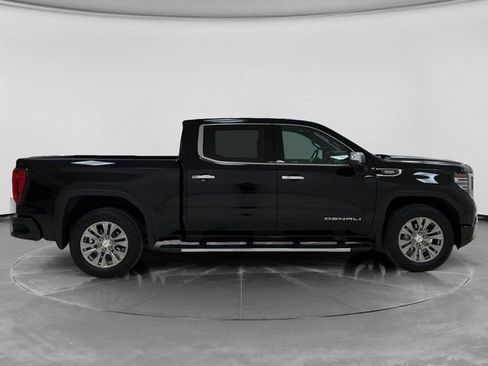 Used 2023 GMC Sierra 1500 Denali w/ Technology Package image 2
