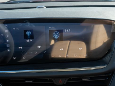 New 2025 Buick Envision Preferred image 15