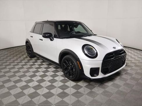 New 2026 MINI Cooper S image 3