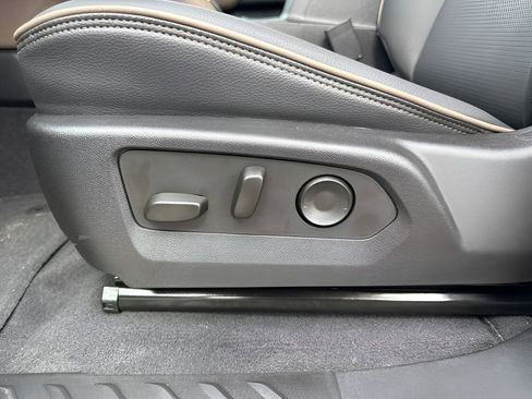 New 2026 GMC Canyon Denali AWD/4WD image 10