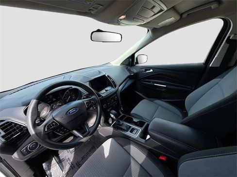 Used 2019 Ford Escape SE image 20