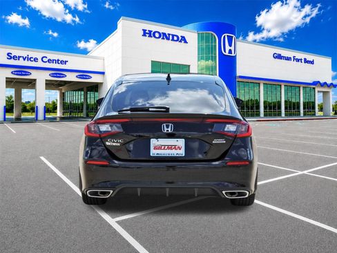 Used 2022 Honda Civic Sport Touring image 5