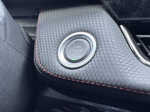 Used 2025 Chevrolet Equinox RS w/ Convenience Package III image 32