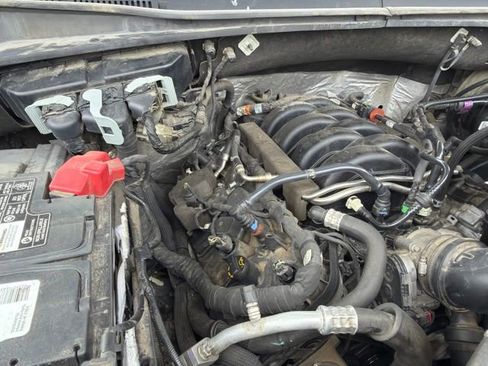 Used 2019 Ford F150 XL w/ Equipment Group 101A Mid AWD/4WD image 6