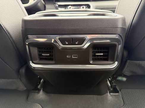 Used 2025 GMC Sierra 1500 Denali image 28