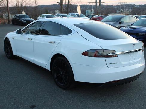 Used 2015 Tesla Model S 70 image 5