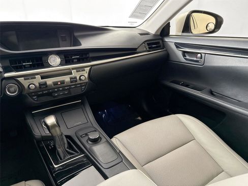 Used 2016 Lexus ES 350 image 45
