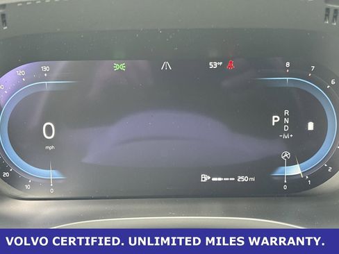 Certified 2023 Volvo XC60 B5 Plus w/ Climate Package image 17