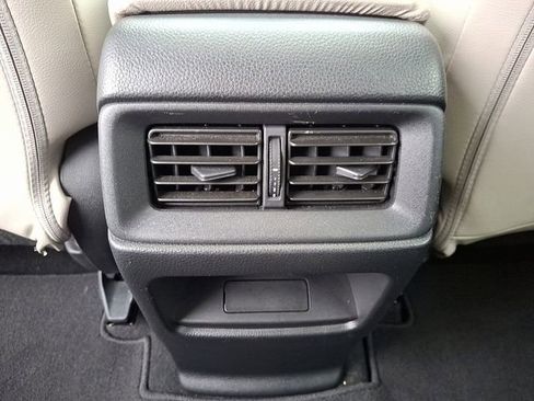 Used 2023 Honda CR-V EX-L image 11