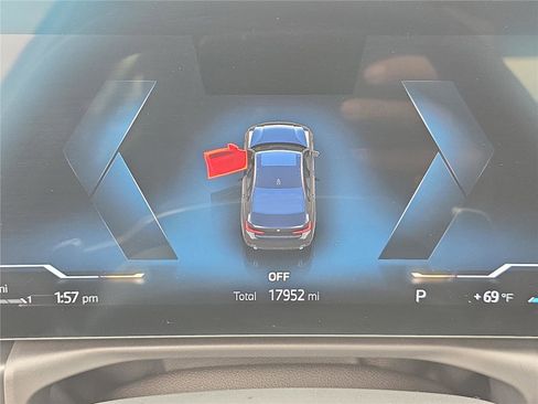 Used 2025 BMW 330i Sedan image 24