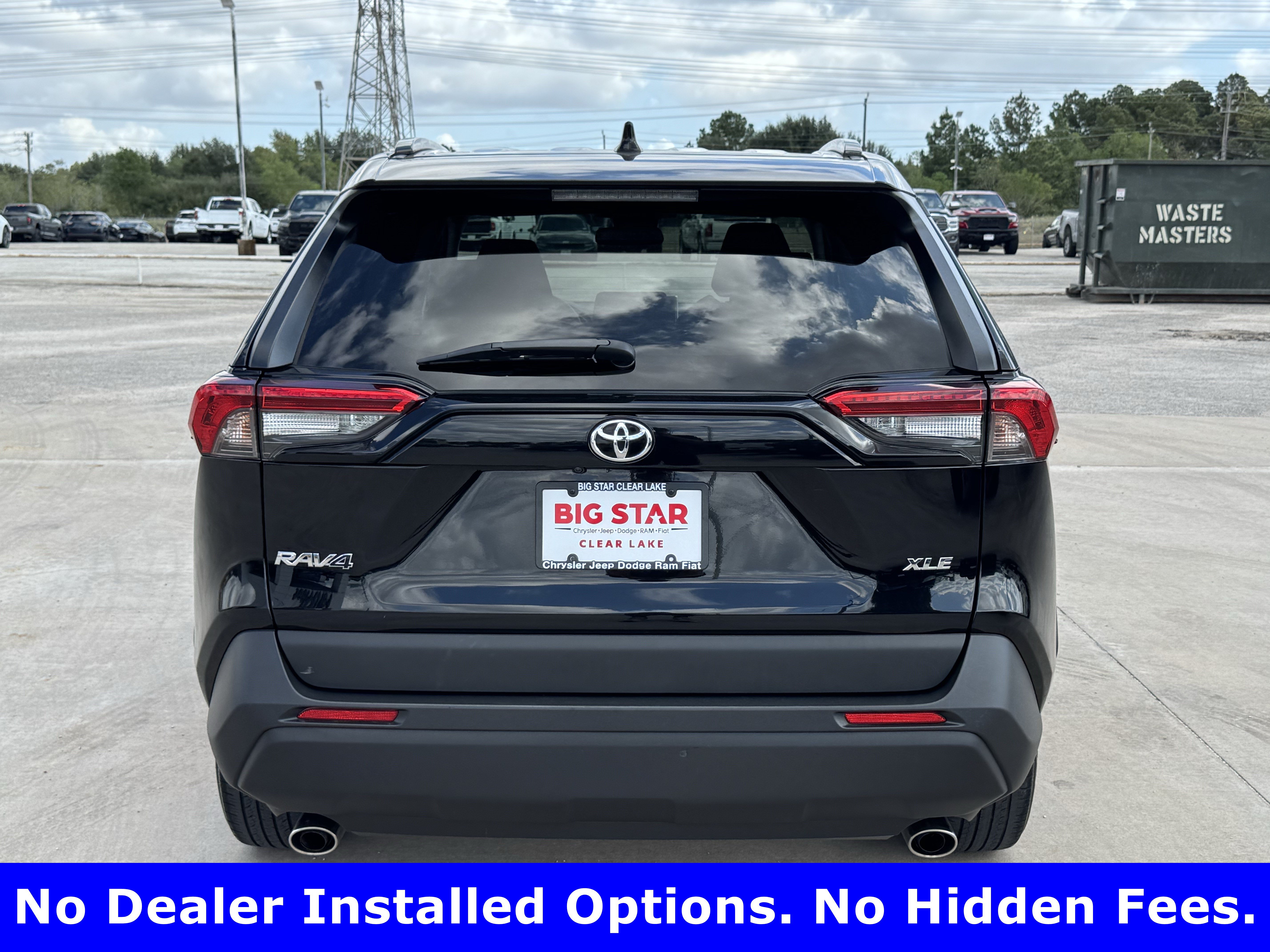 Used 2025 Toyota RAV4 XLE FWD image 6
