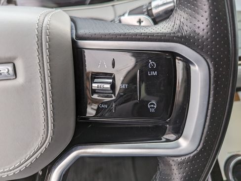 Used 2022 Land Rover Range Rover Evoque R-Dynamic S image 18