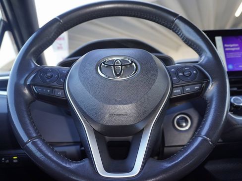 Used 2023 Toyota Corolla SE image 19