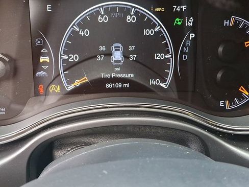 Used 2018 Jeep Grand Cherokee High Altitude AWD/4WD image 22