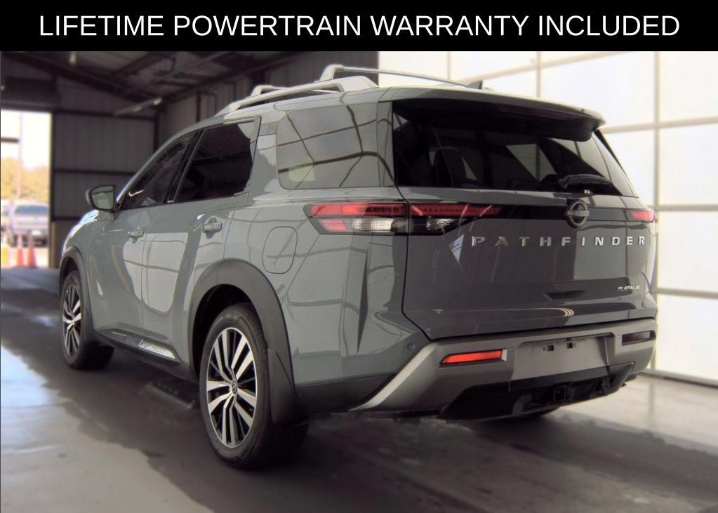 Used 2025 Nissan Pathfinder Platinum w/ Cargo Package FWD image 8