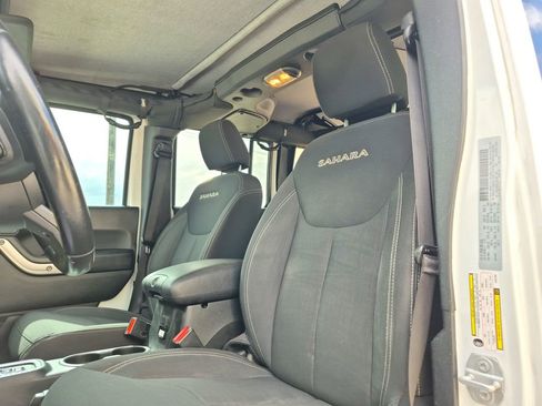 Used 2018 Jeep Wrangler Unlimited Sahara AWD/4WD image 11