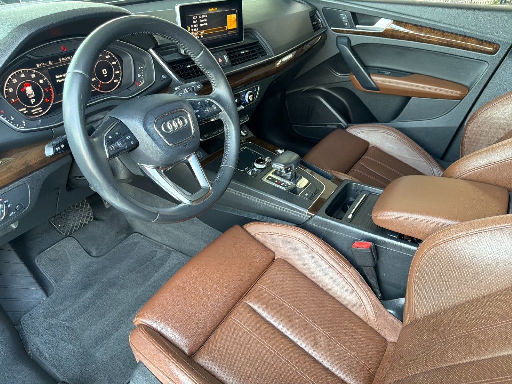Used 2019 Audi Q5 2.0T Premium Plus w/ Premium Plus Package AWD/4WD image 10